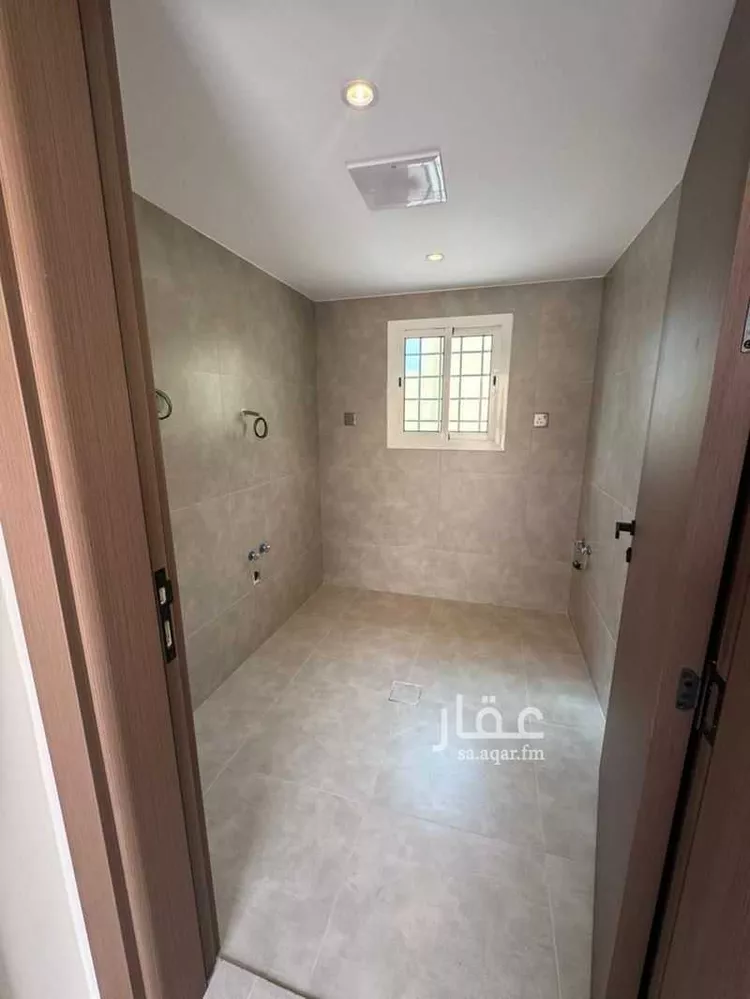 فيلا للبيع في شارع المندر, حي مغرزات, مدينة الرياض, منطقة الرياض صورة 3