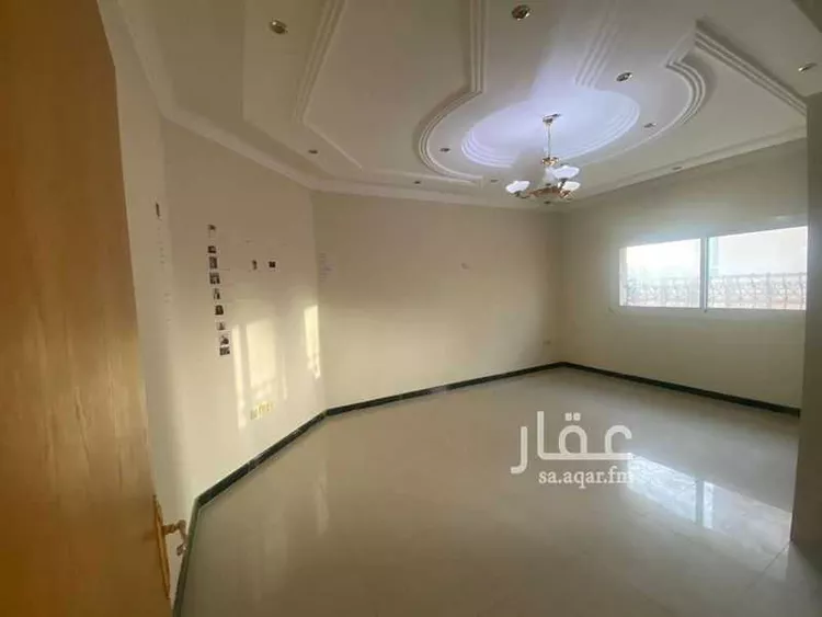 فيلا للبيع في شارع عمر بن بكر, حي مغرزات, مدينة الرياض, منطقة الرياض 8
