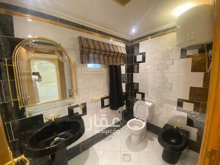فيلا للبيع في شارع عمر بن بكر, حي مغرزات, مدينة الرياض, منطقة الرياض 15