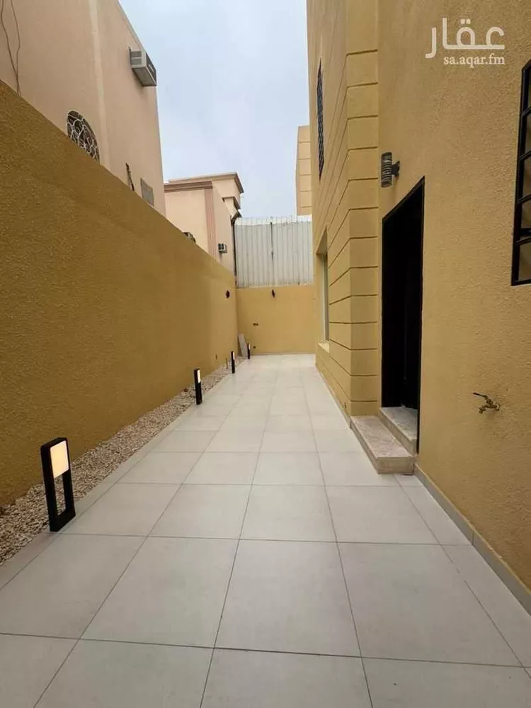 فيلا للبيع في شارع المندر, حي مغرزات, مدينة الرياض, منطقة الرياض 16