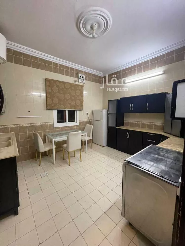 شقة للإيجار في شارع كعب بن حمان الغساني, حي الحسام, مدينة الباحة, منطقة الباحة صورة 3