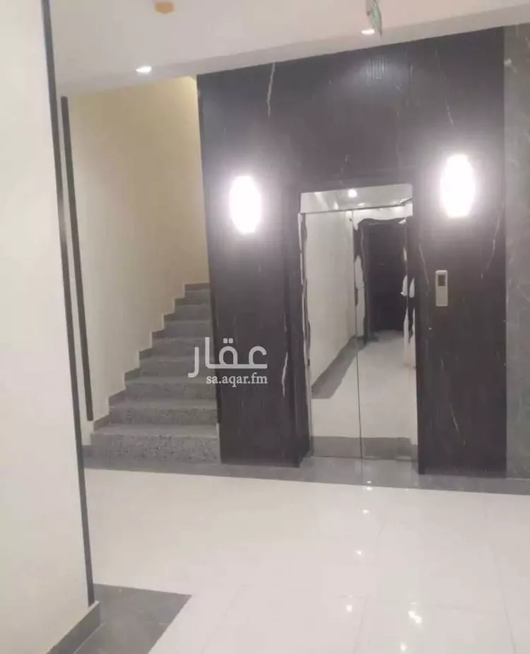 شقة للبيع في شارع نهاوند, حي العزيزية, مدينة الرياض, منطقة الرياض صورة 3