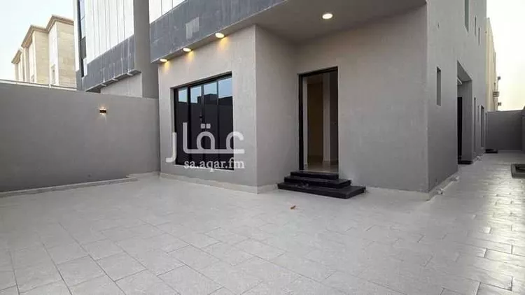 فيلا للبيع في شارع الشيخ صباح الاحمد, حي ضاحية الملك فهد, مدينة الدمام, المنطقة الشرقية صورة 2