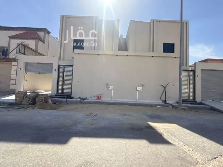 فيلا للبيع في شارع ابن الطفيل, حي ضاحية الملك فهد, مدينة الدمام, المنطقة الشرقية صورة 2