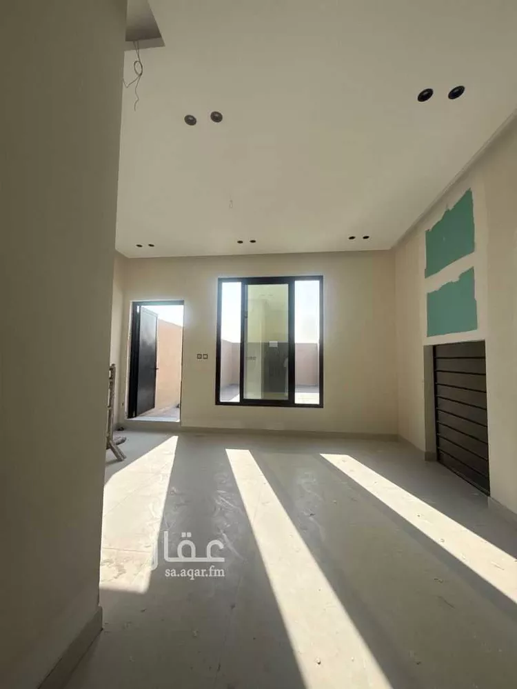 فيلا للبيع في شارع ادريس بن العباس, حي ضاحية الملك فهد, مدينة الدمام, المنطقة الشرقية صورة 2