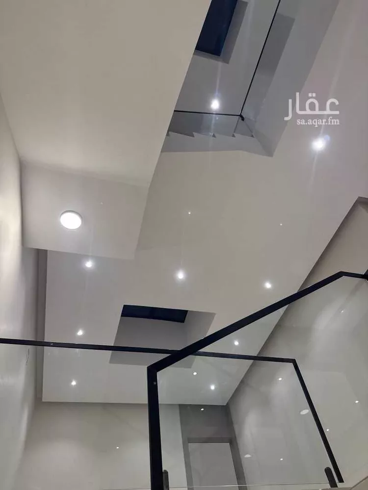 فيلا للبيع في شارع ابو محمد الخياط, حي ضاحية الملك فهد, مدينة الدمام, المنطقة الشرقية 8