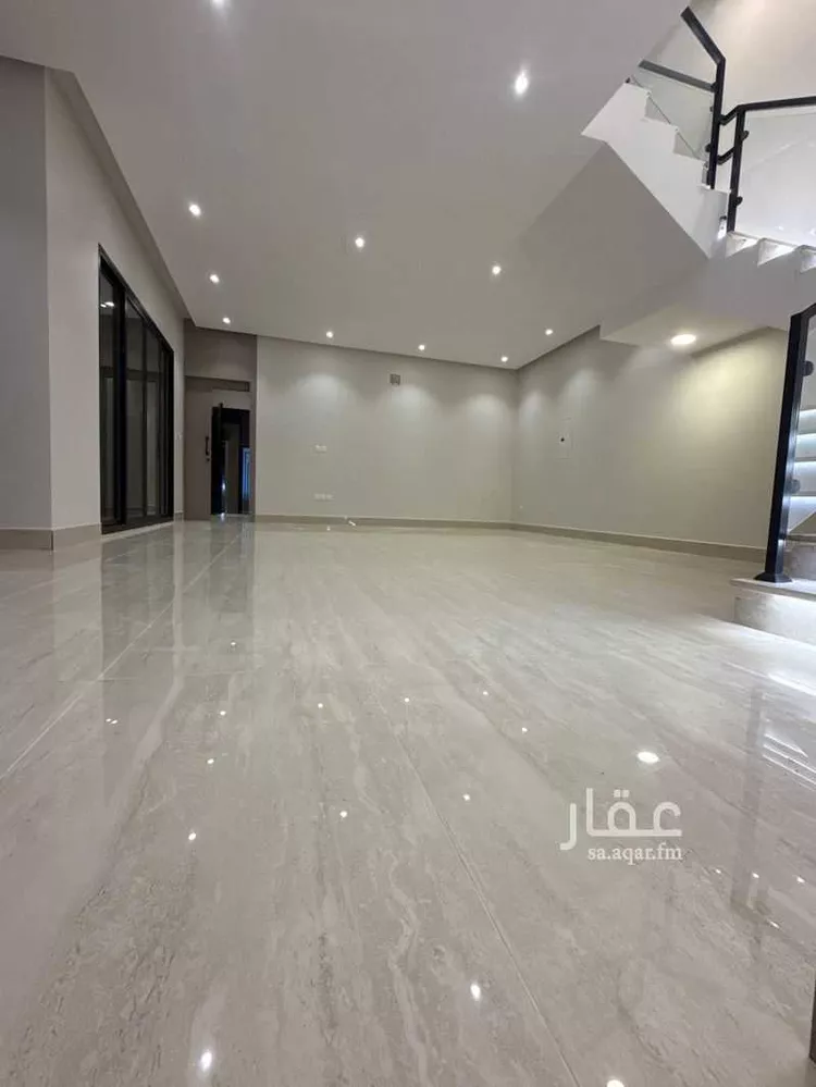 فيلا للبيع في شارع خلف النحوي, حي ضاحية الملك فهد, مدينة الدمام, المنطقة الشرقية 8
