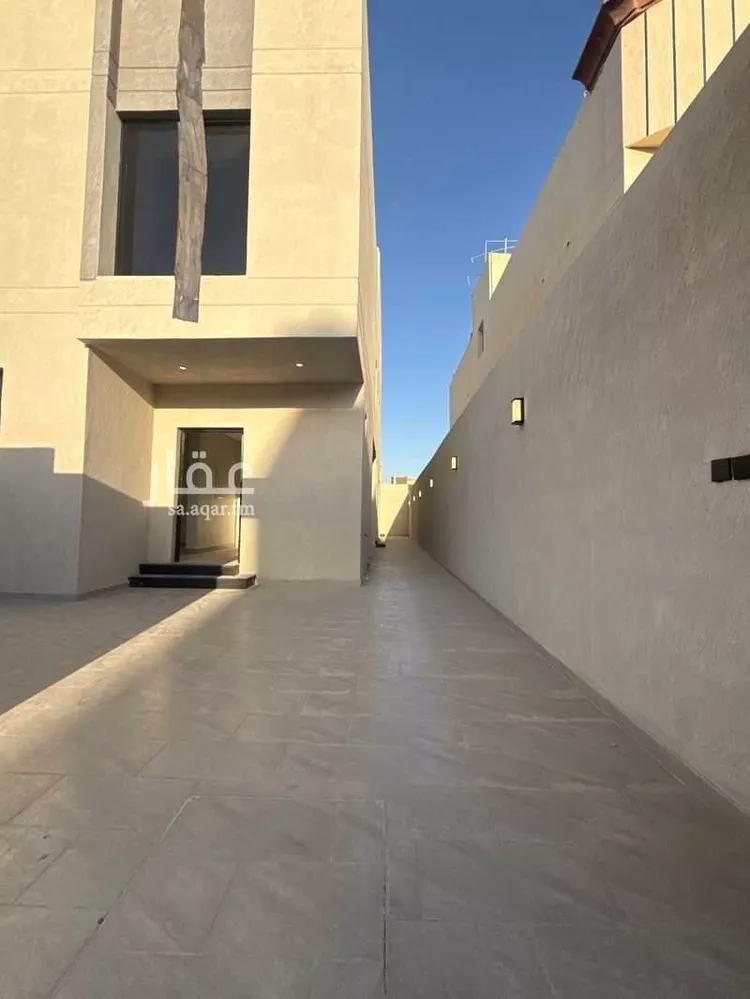 فيلا للبيع في شارع خلف النحوي, حي ضاحية الملك فهد, مدينة الدمام, المنطقة الشرقية صورة 2