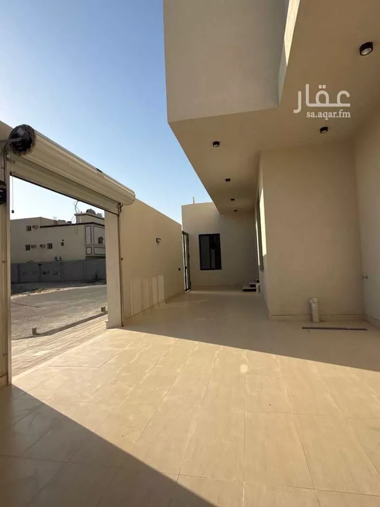 فيلا للبيع في شارع الملك الناصر, حي ضاحية الملك فهد, مدينة الدمام, المنطقة الشرقية صورة 2