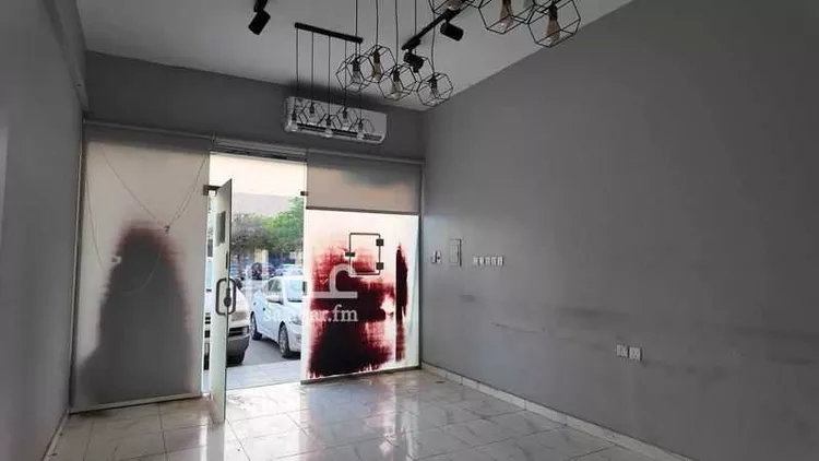 عمارة للإيجار في شارع زهير بن أبى سلمى, حي المصيف, مدينة الرياض, منطقة الرياض 8