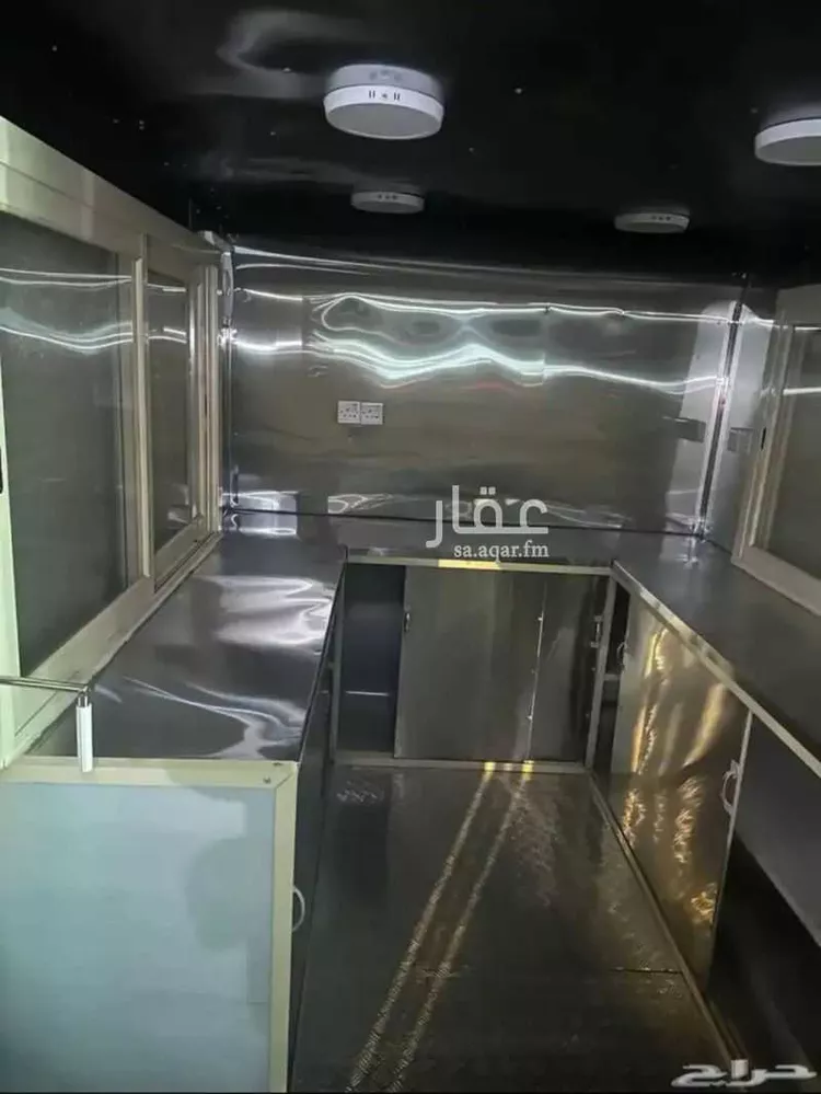 محل للبيع في أبها ، حي القرى ، منطقة عسير صورة 2