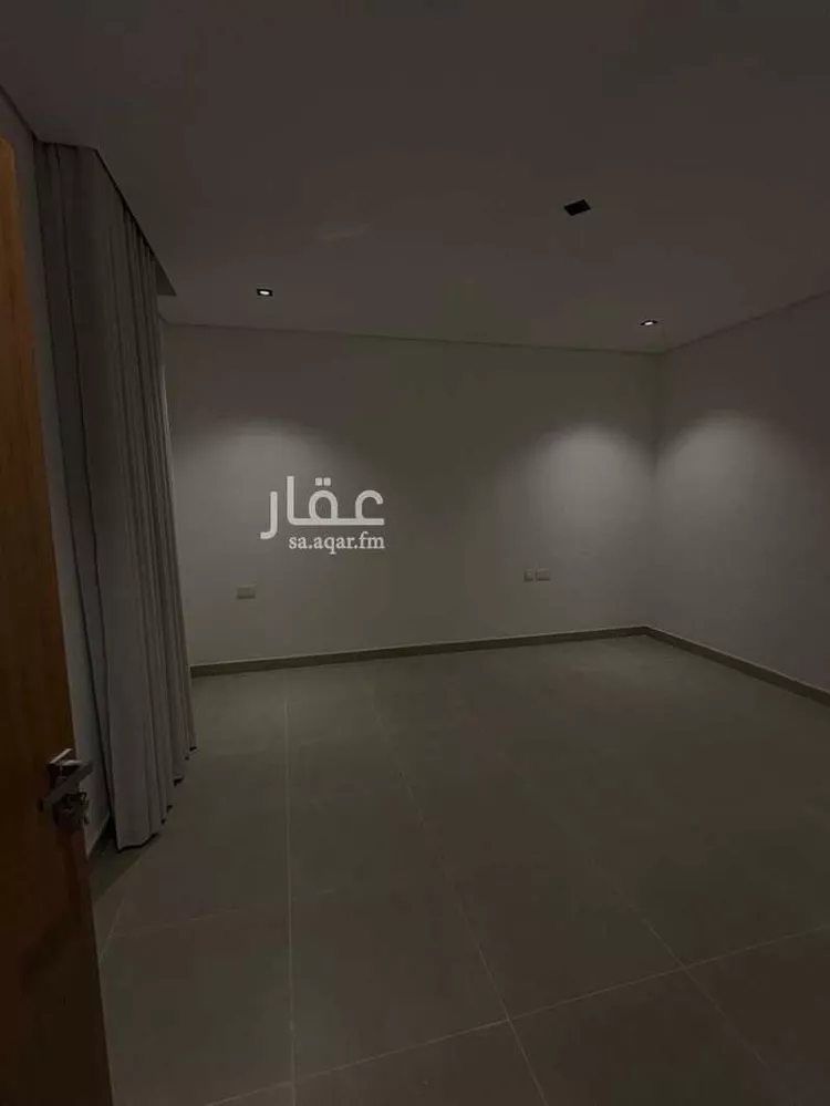 فيلا للإيجار في شارع إبراهيم بن حمد بن عيسى ، حي مطار الملك خالد الدولي ، الرياض ، منطقة الرياض 1 صورة