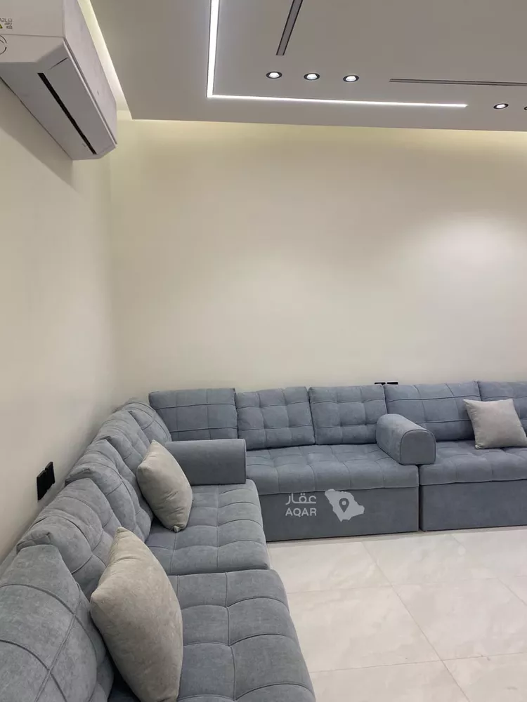شقة للإيجار في شارع عبدالله الجبائي, حي إشبيلية, مدينة الرياض, منطقة الرياض 11