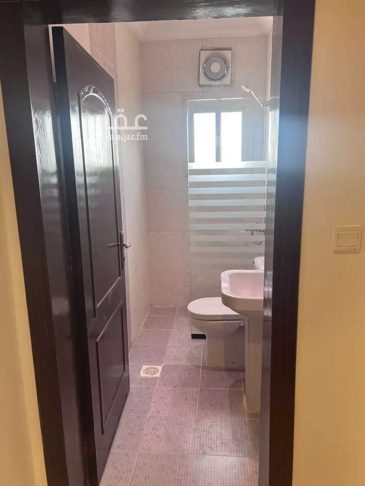 شقة للإيجار في شارع محمد بن احمد الفارسي ، حي النزهة ، جدة ، جدة صورة 2