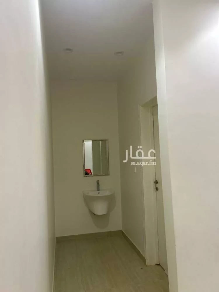 فيلا للبيع في شارع محمد ماجد كردي ، حي بدر ، الرياض ، منطقة الرياض 15