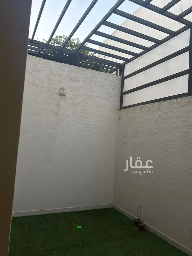فيلا للبيع في شارع محمد ماجد كردي ، حي بدر ، الرياض ، منطقة الرياض 9