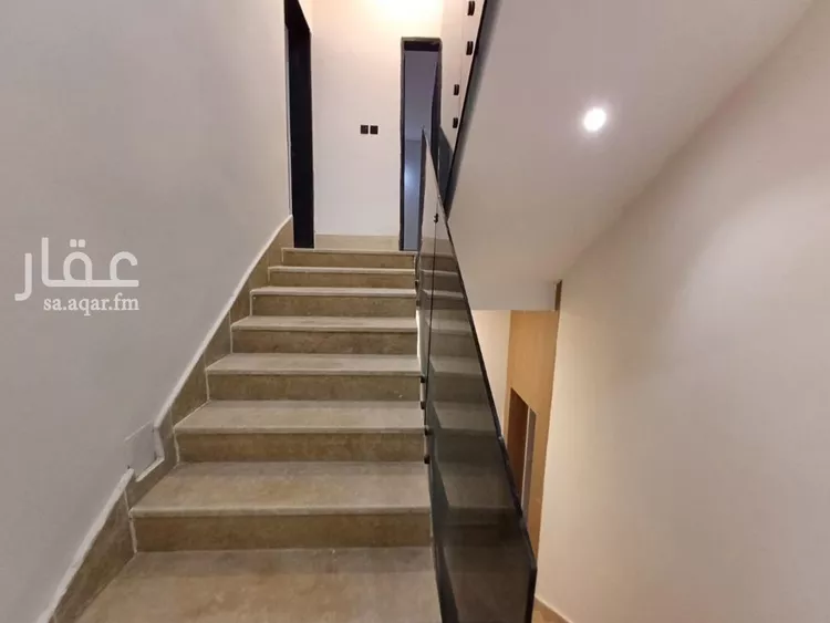 دور للبيع في شارع عمر بن حبيب, حي طويق, مدينة الرياض, منطقة الرياض صورة 5