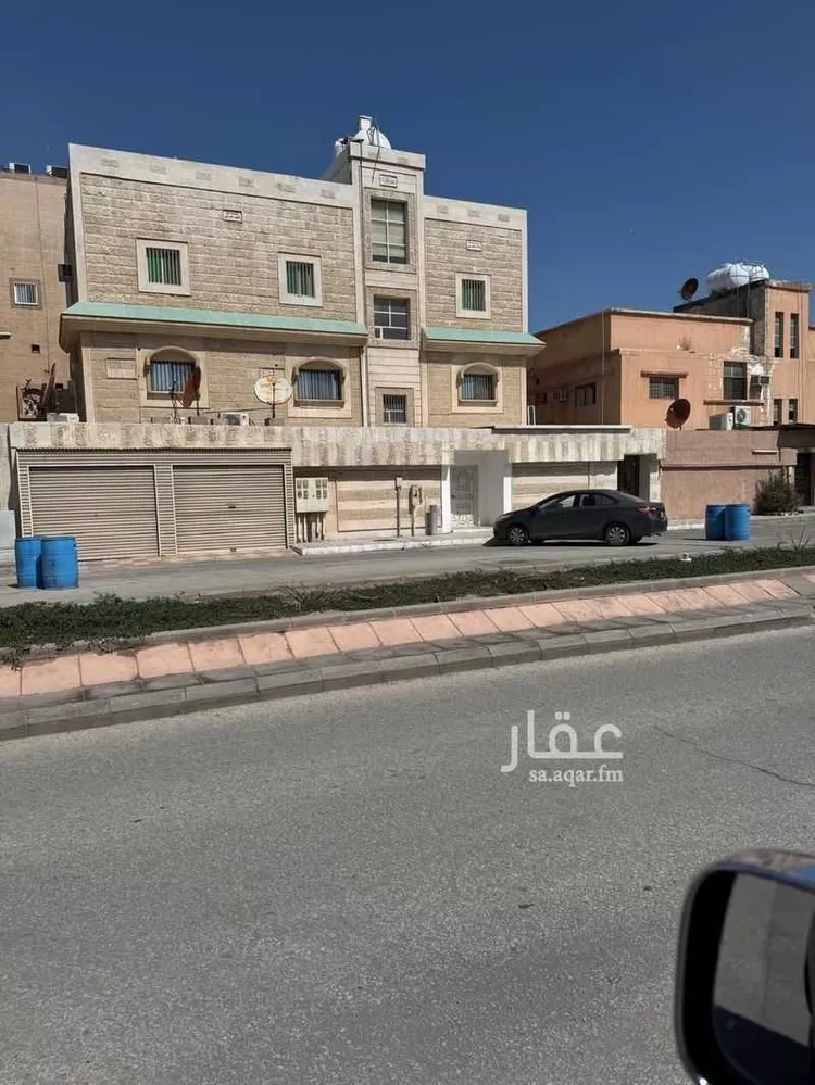 عمارة للبيع في شارع الخليل بن احمد, حي الخامسة, مدينة القطيف, المنطقة الشرقية