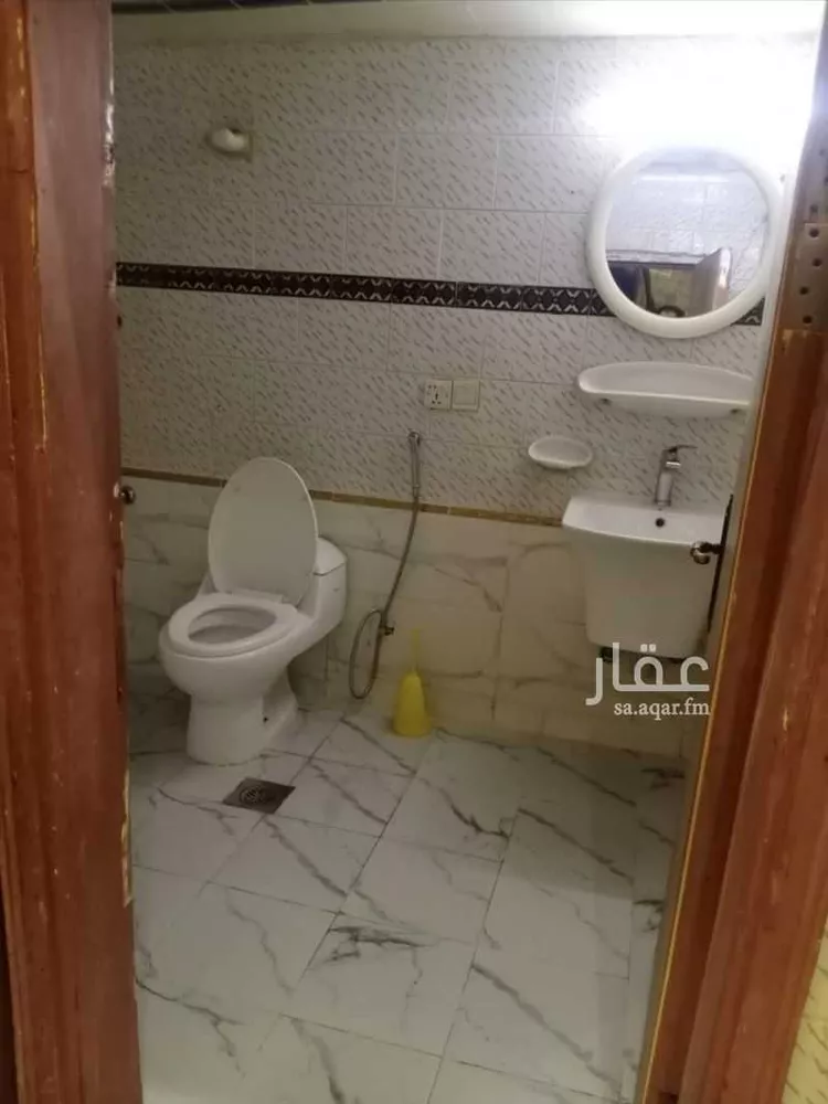 شقة للإيجار في شارع حارثة بن عدي, حي الوزارات, مدينة الرياض, منطقة الرياض صورة 3