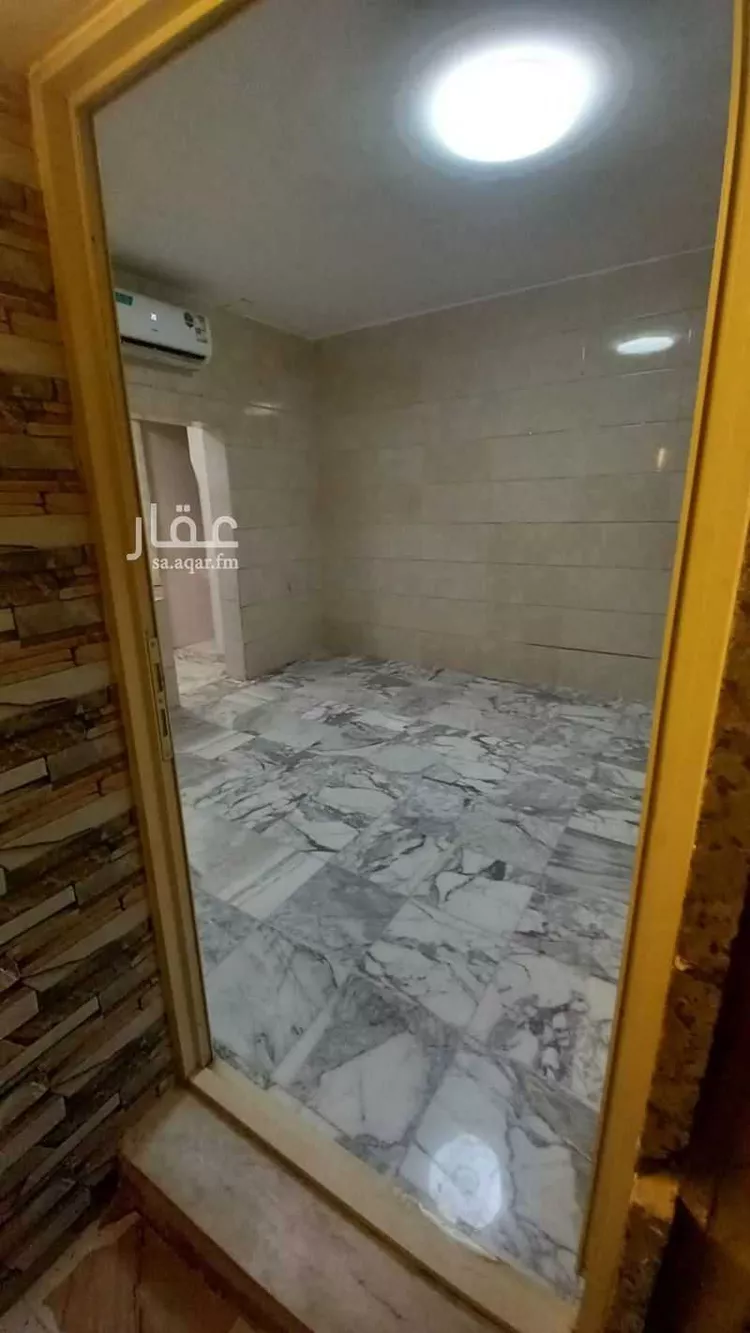 شقة للإيجار في شارع حارثة بن عدي, حي الوزارات, مدينة الرياض, منطقة الرياض صورة 2