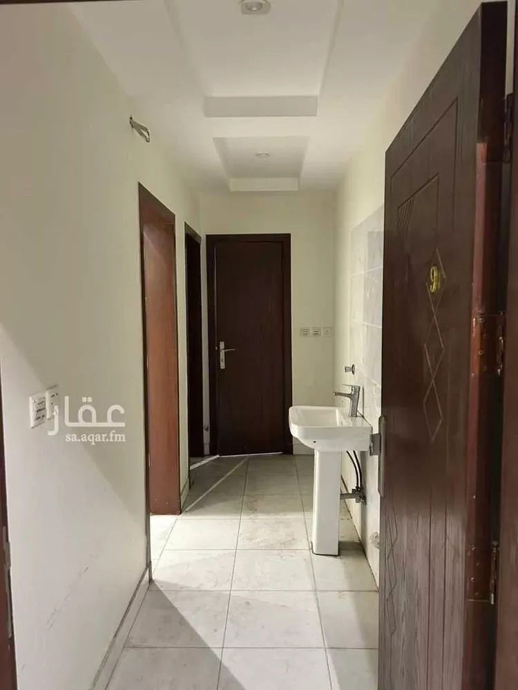 غرفة للإيجار في شارع عبدالله بن عرفجه ، حي الصفا ، جدة ، جدة