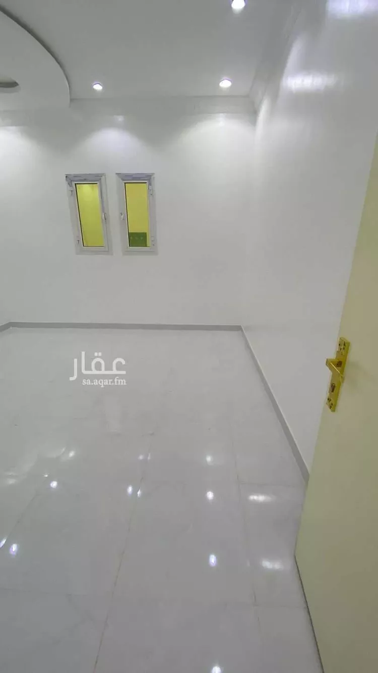 دور للإيجار في شارع الديوانية, حي العزيزية, مدينة الرياض, منطقة الرياض صورة 4