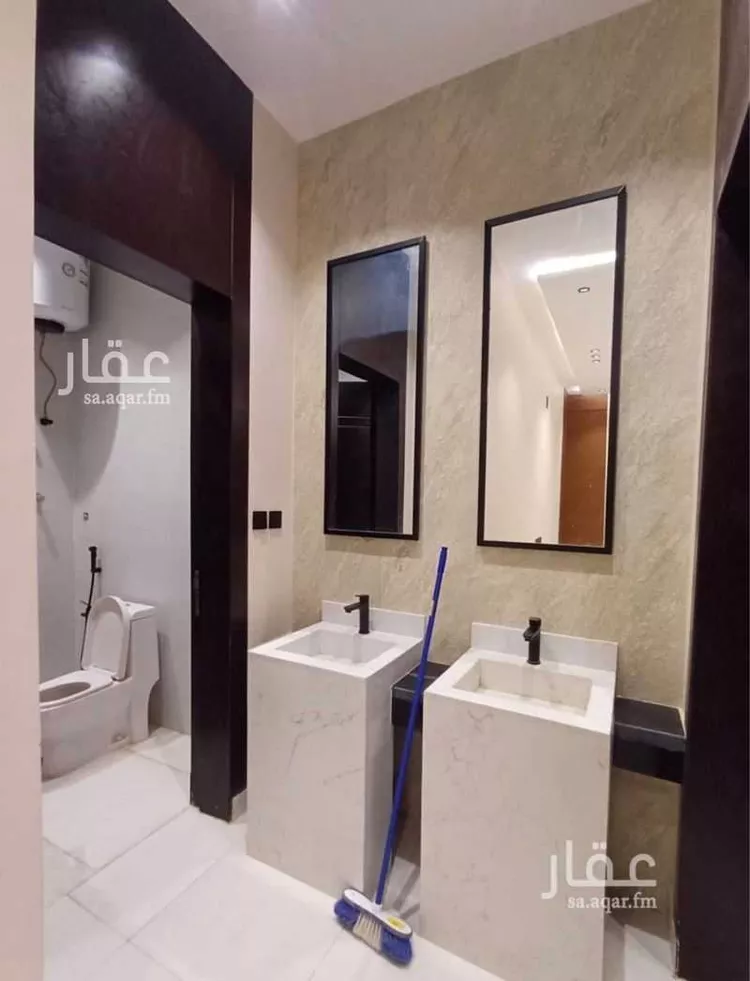 Floor for Rent in Riyadh Al Janadriyah صورة 3
