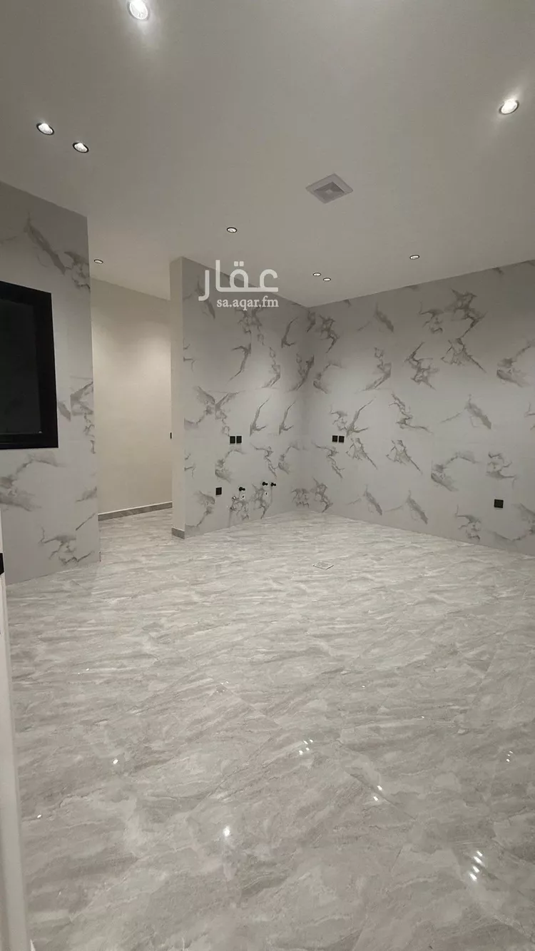 فيلا للبيع في شارع عبدالرحمن ابن ابي عقيل, حي طيبة, مدينة الدمام, المنطقة الشرقية صورة 2