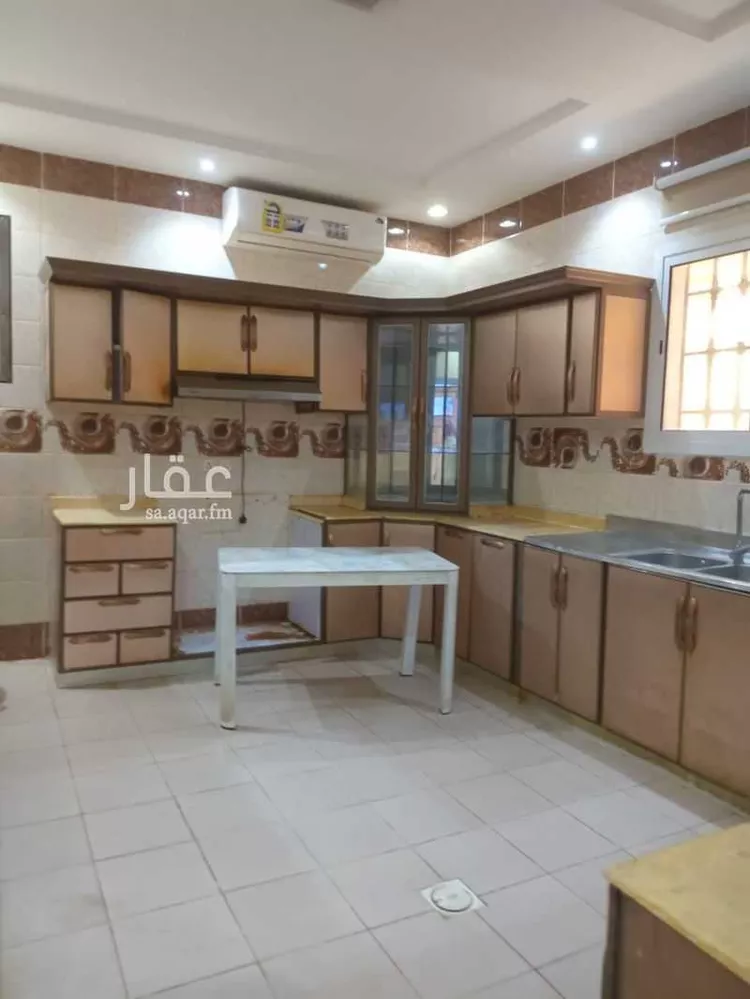 فيلا للبيع في شارع رقم 111, حي ظهرة لبن, مدينة الرياض, منطقة الرياض 6