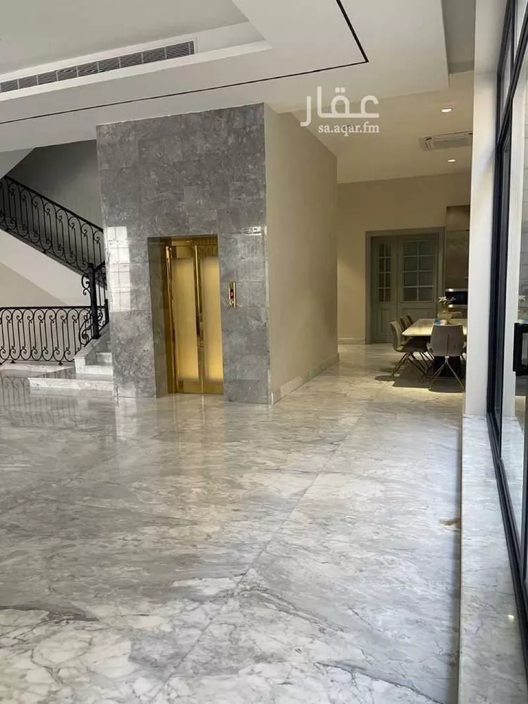 فيلا للبيع في شارع حمد إبراهيم الحقيل, حي عرقة, مدينة الرياض, منطقة الرياض 11
