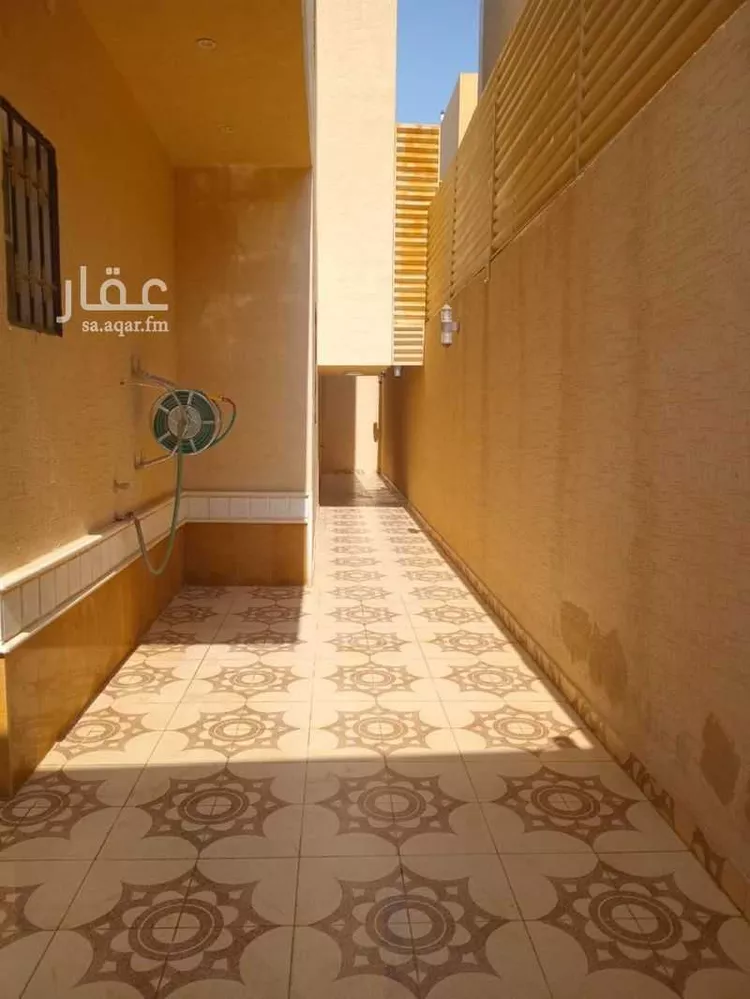 فيلا للبيع في شارع رقم 338, حي ظهرة لبن, مدينة الرياض, منطقة الرياض صورة 4