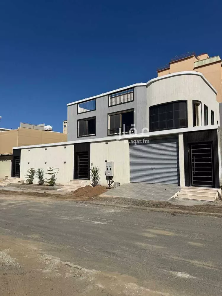 فيلا للبيع في شارع نومانية, حي الروضة, مدينة أبها, منطقة عسير صورة 2