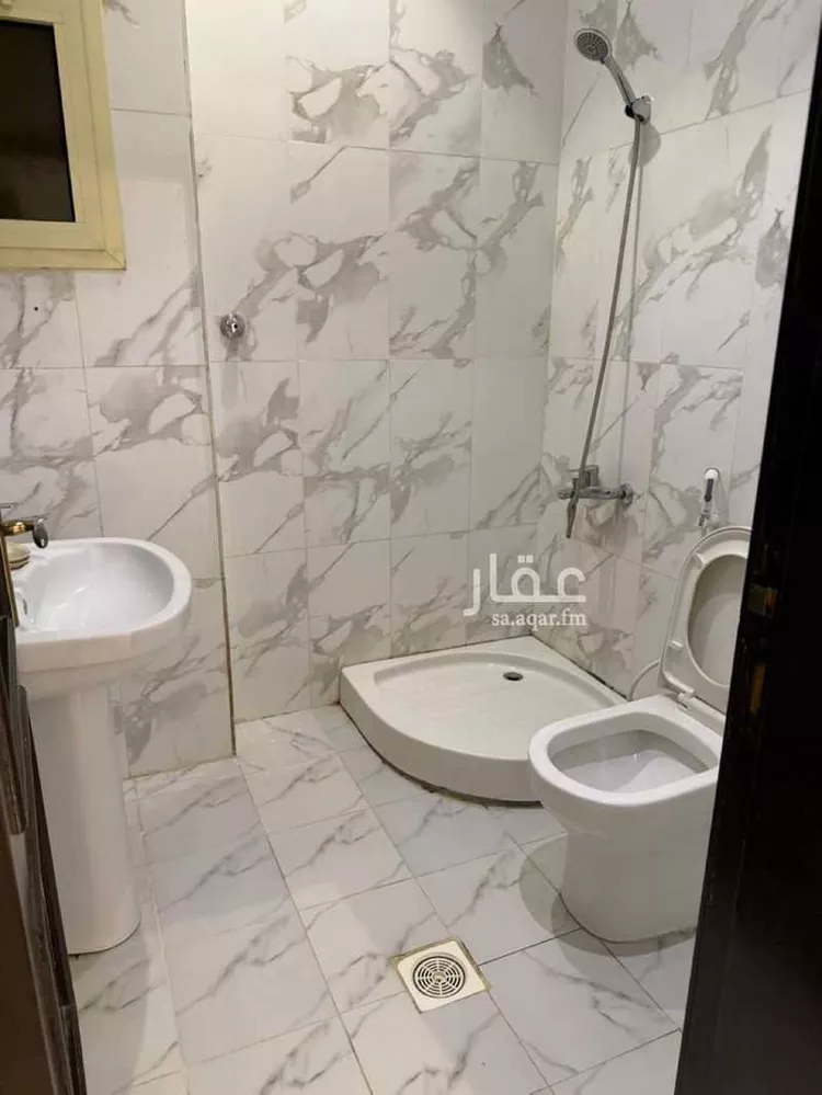 فيلا للإيجار في شارع ابن شرف النووي, حي الشراع, مدينة جدة, منطقة مكة المكرمة صورة 5