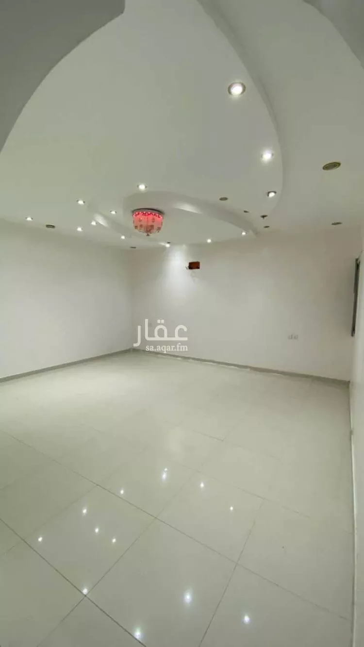 دور للإيجار في شارع سمحة ، حي المحالة ، ابها ، منطقة عسير