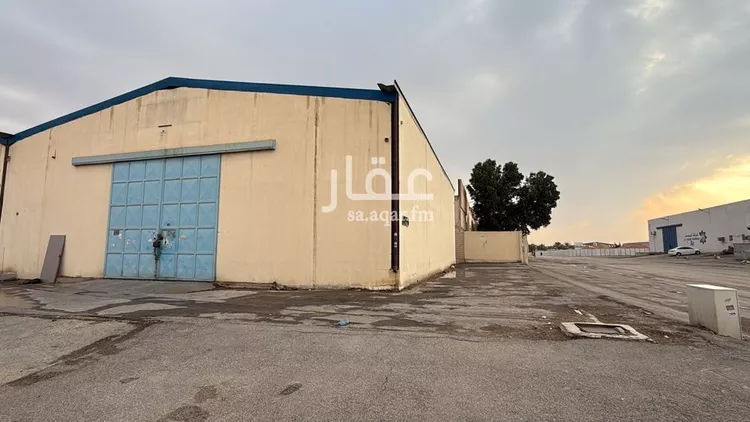 مستودع للإيجار في شارع الخزيمي, حي السلي, مدينة الرياض, منطقة الرياض صورة 3