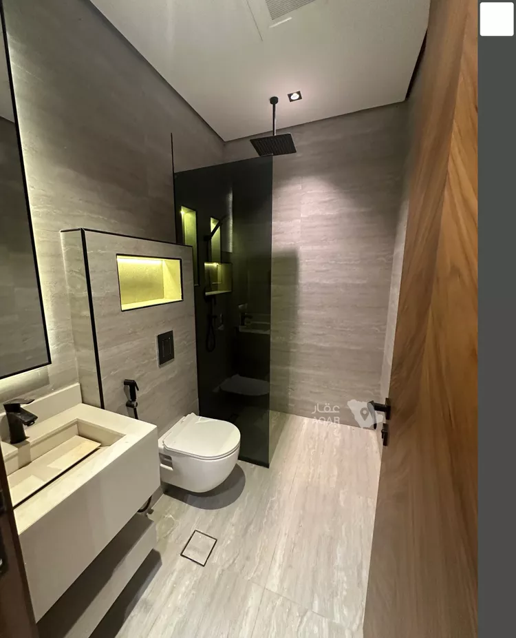 Floor for Rent in Riyadh Al Ezdihar 9