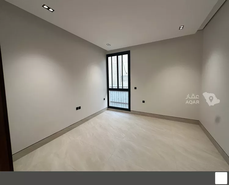 Floor for Rent in Riyadh Al Ezdihar 8