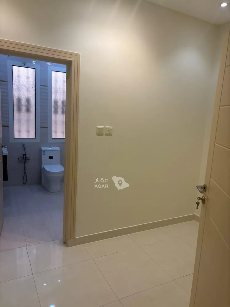 فيلا للإيجار في شارع ابن طوق الكاتب, حي المونسية, مدينة الرياض, منطقة الرياض 5