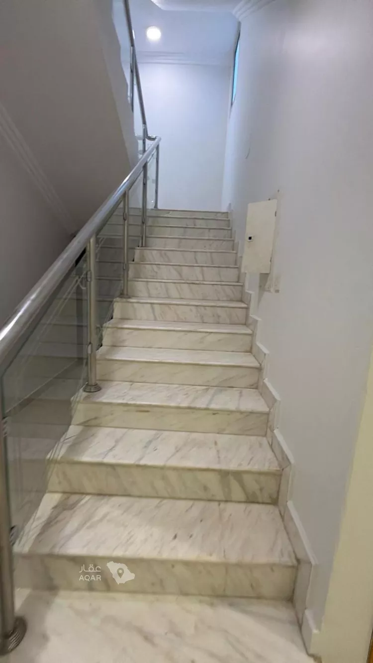 فيلا للإيجار في شارع رقم 107, حي المونسية, مدينة الرياض, منطقة الرياض 8