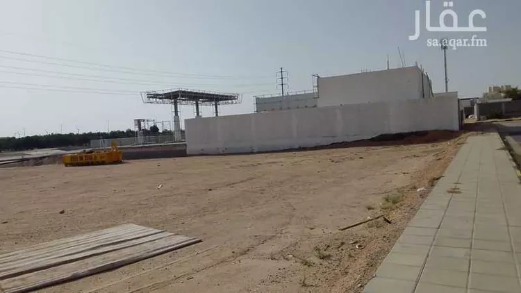 محطة للبيع في شارع حسين بن مروان ، حي البلدية ، حفر الباطن ، حفر الباطن صورة 3
