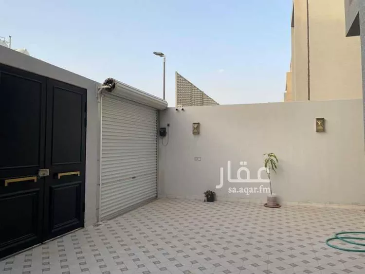 فيلا للبيع في شارع ابن هبيرة الشيباني, حي الربوة, مدينة الرياض, منطقة الرياض صورة 5