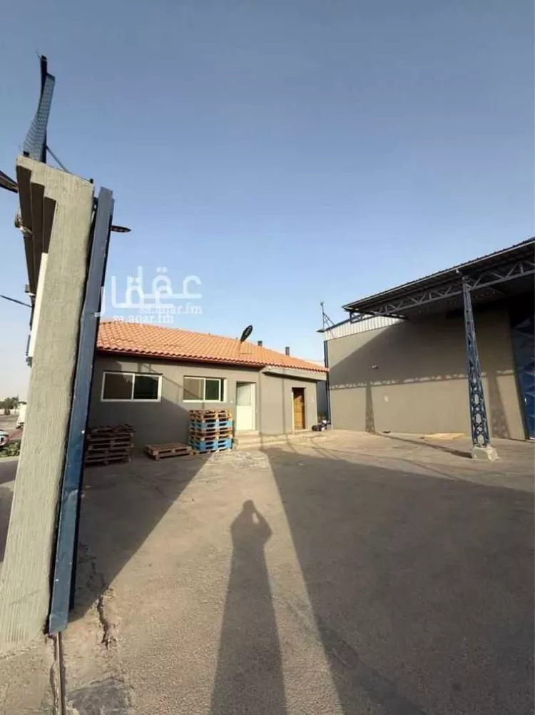 محل للبيع في شارع لزمة, حي السلي, مدينة الرياض, منطقة الرياض صورة 3