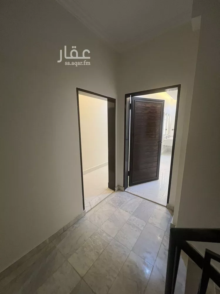 دور للبيع في شارع أحمد بن محمد المرثدي, حي البيان, مدينة الرياض, منطقة الرياض صورة 3