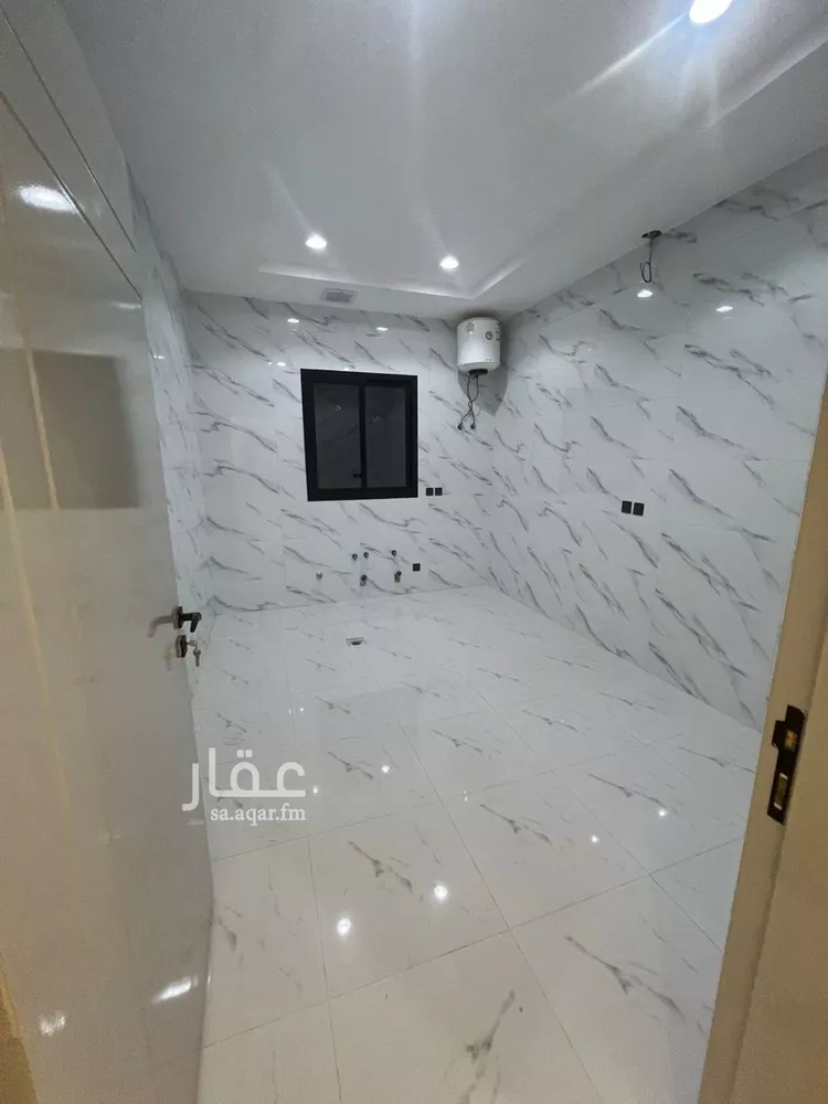 دور للبيع في شارع أحمد بن محمد المرثدي, حي البيان, مدينة الرياض, منطقة الرياض 10