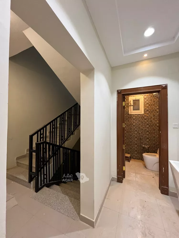 Floor for Rent in Riyadh Ar Rabwah صورة 4