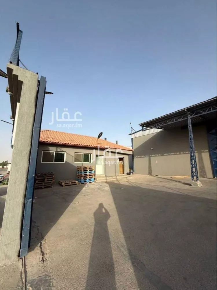 محل للبيع في شارع لزمة, حي السلي, مدينة الرياض, منطقة الرياض صورة 3