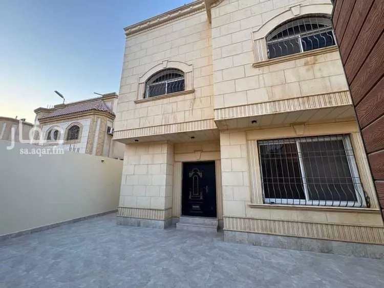 فيلا للبيع في شارع رقم 38, حي العزيزية, مدينة الرياض, منطقة الرياض صورة 4