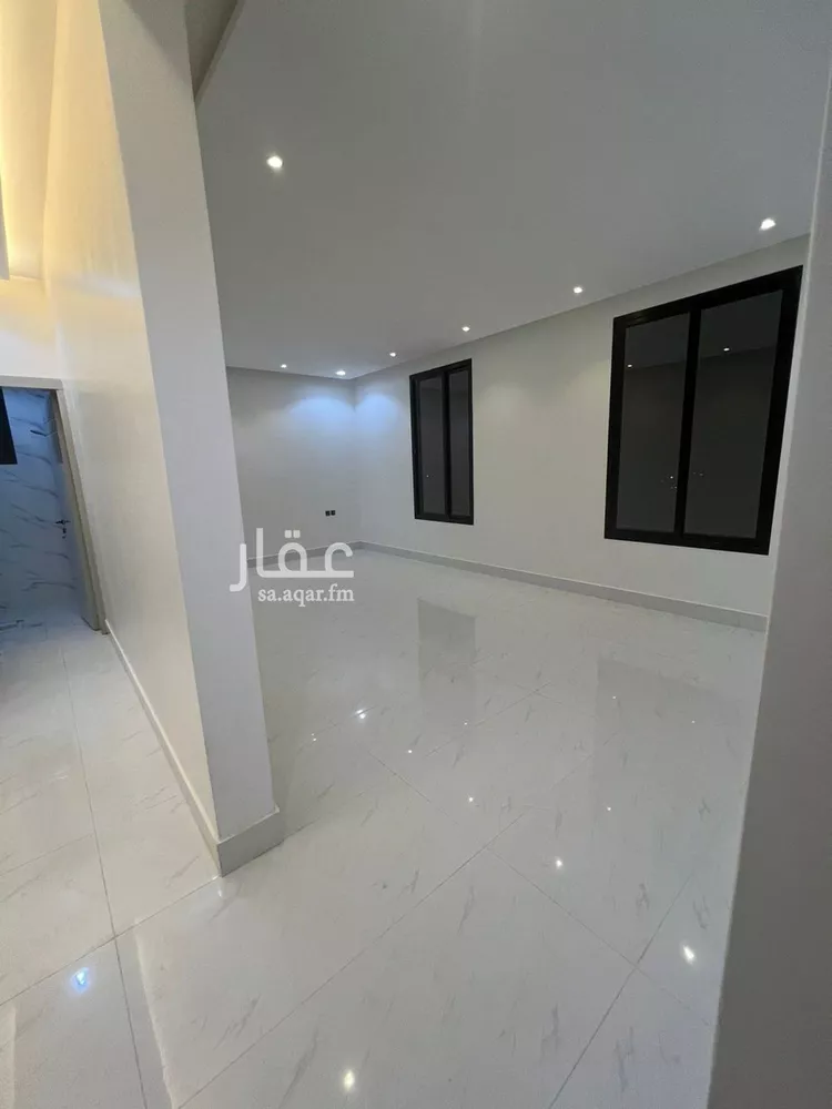 دور للبيع في شارع أحمد بن محمد المرثدي, حي البيان, مدينة الرياض, منطقة الرياض 8