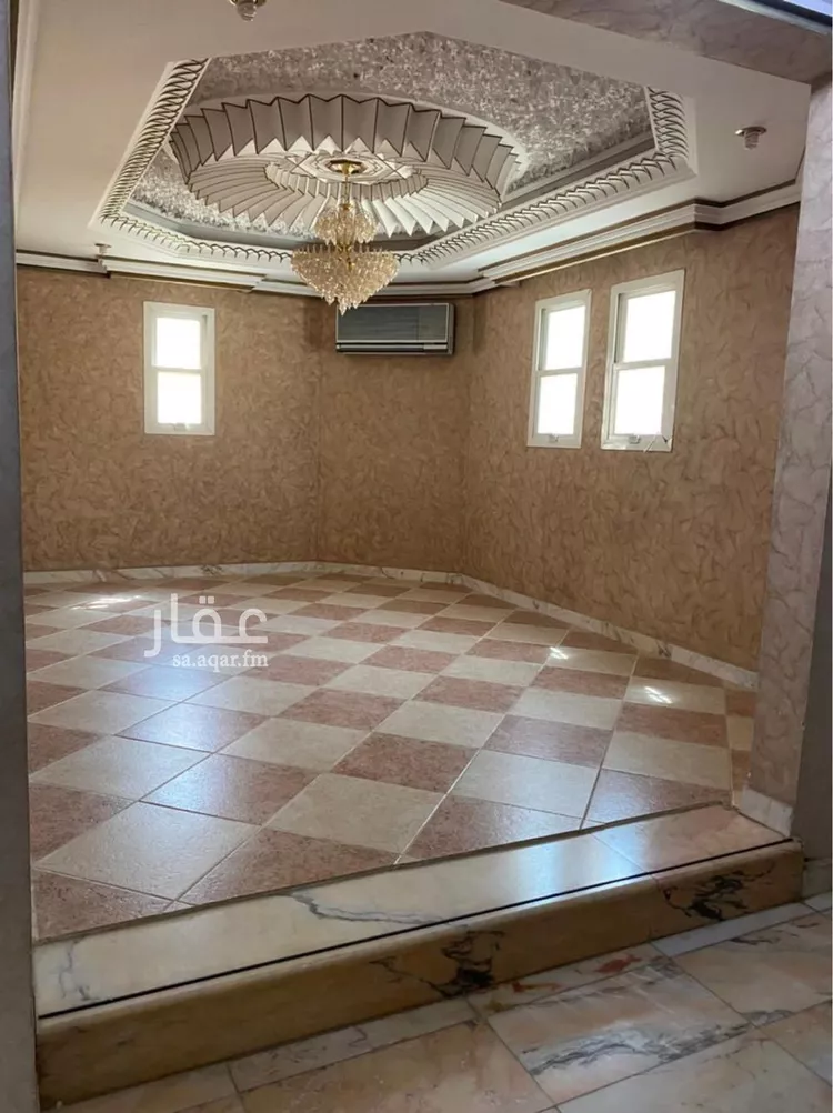فيلا للبيع في شارع اللدايد, حي المنار, مدينة الرياض, منطقة الرياض صورة 2