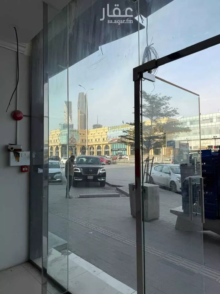 محل للإيجار في شارع التخصصي, حي النخيل, مدينة الرياض, منطقة الرياض